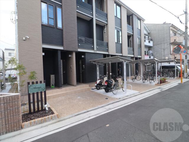 22/30 エントランス