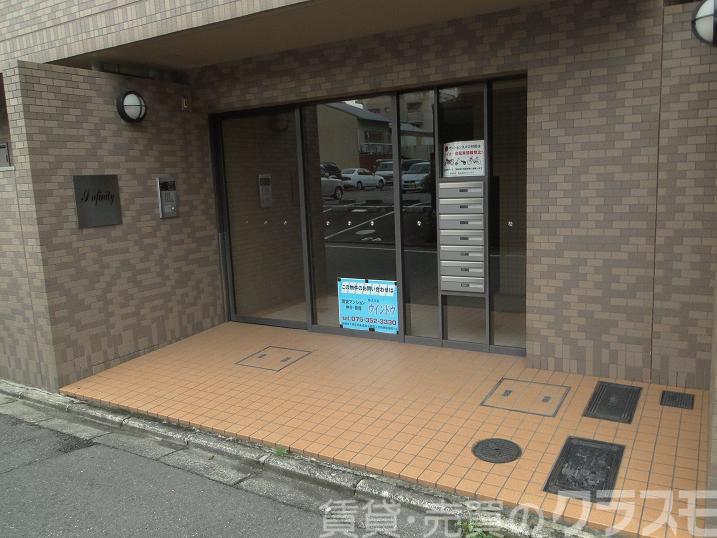 29/30 エントランス