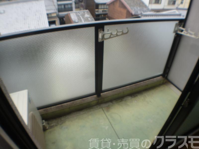 25/30 バルコニー