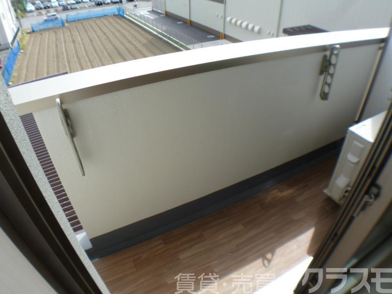 23/30 バルコニー