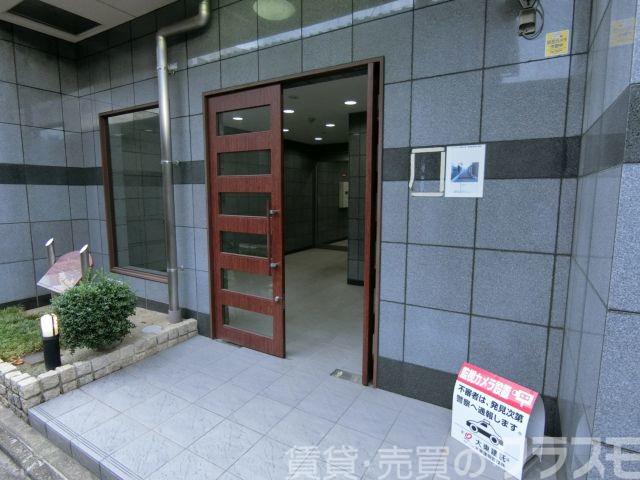 27/30 エントランス