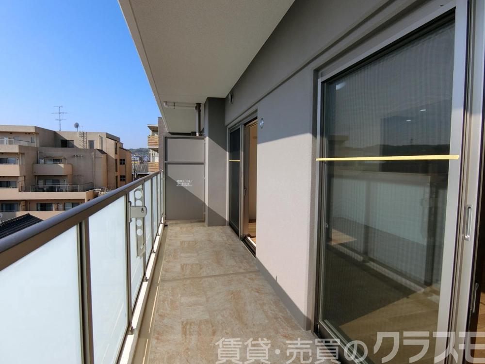 23/30 バルコニー