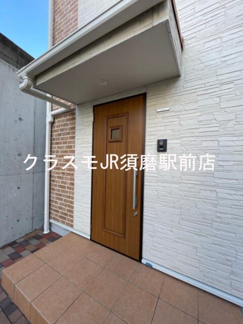 24/30 エントランス