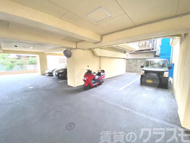 20/25 駐車場