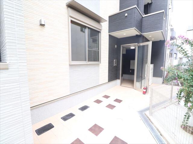 22/30 エントランス