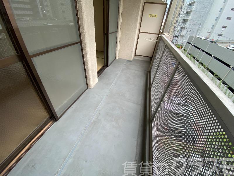 16/27 バルコニー