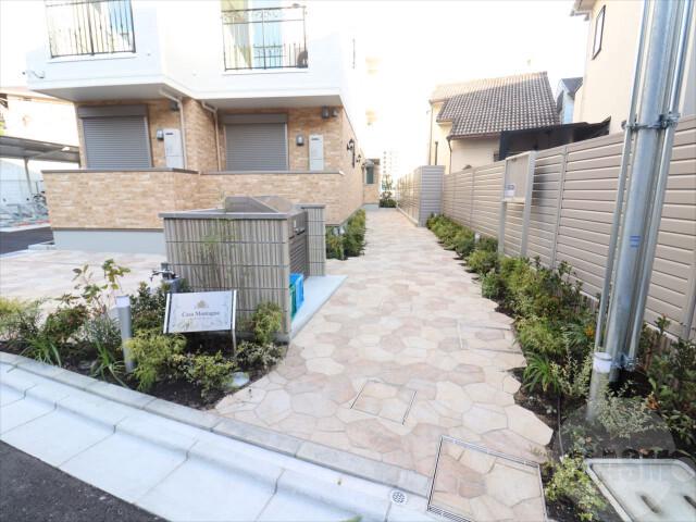 22/30 エントランス