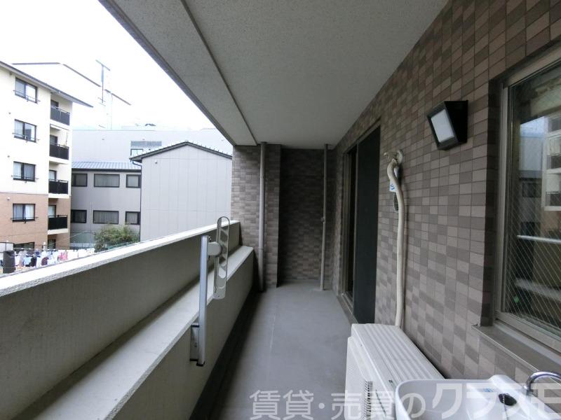 23/30 バルコニー