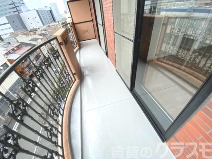 18/27 バルコニー