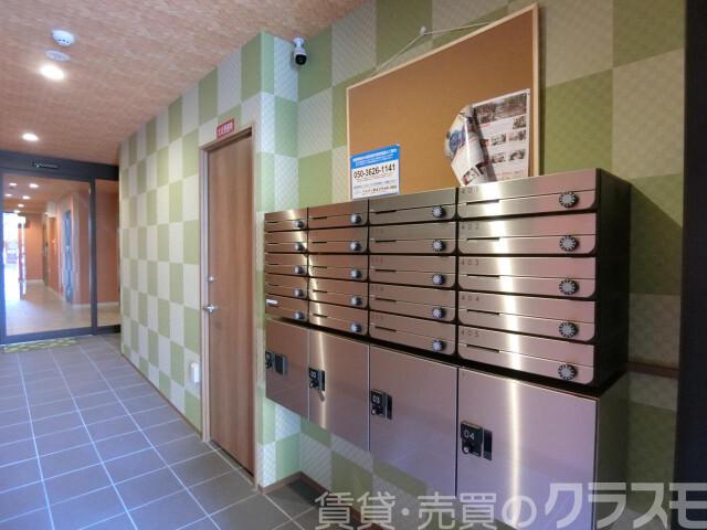 28/30 エントランス