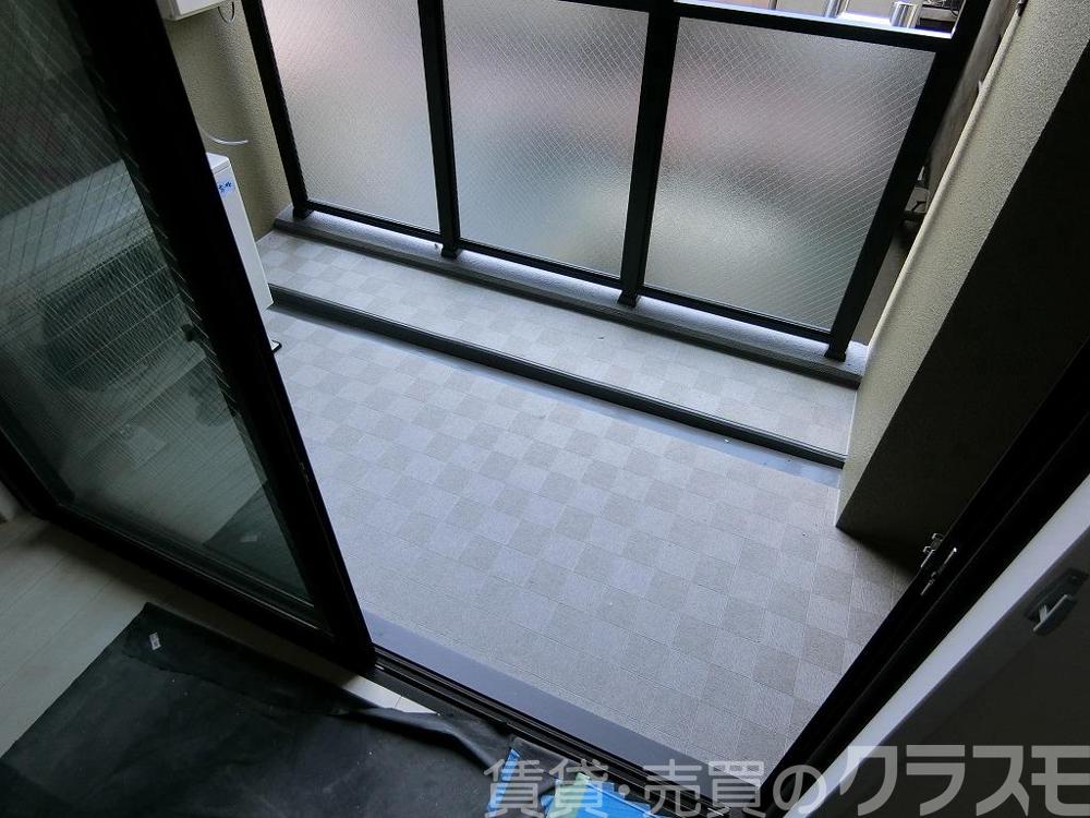 25/30 バルコニー