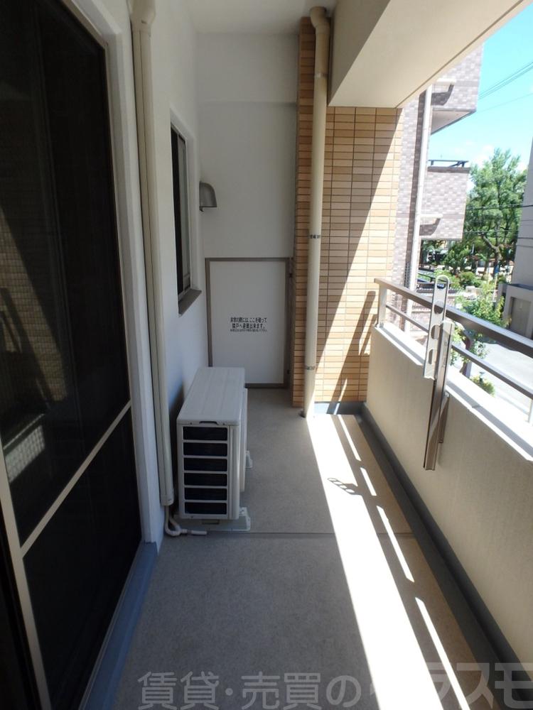 20/30 バルコニー