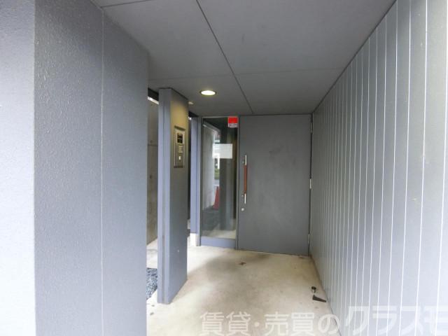 2/4 エントランス