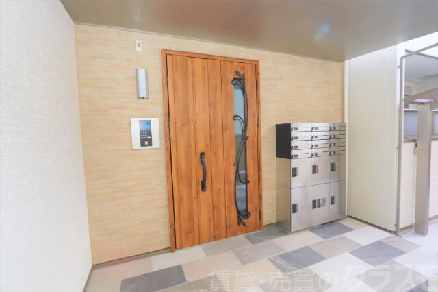 20/22 エントランス