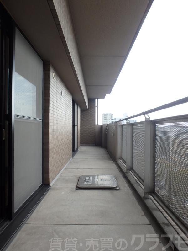 19/30 バルコニー