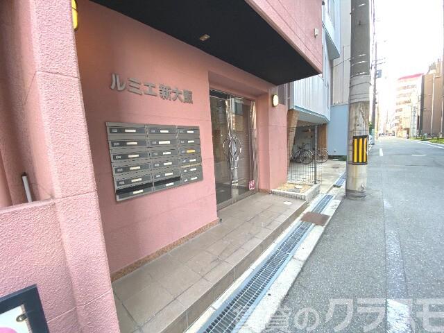 22/28 エントランス