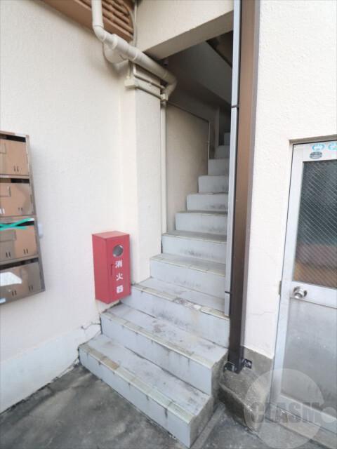 21/29 エントランス