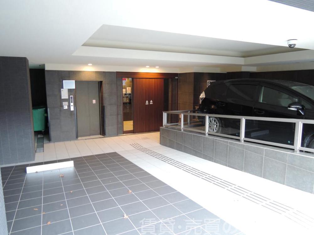 2/3 エントランス