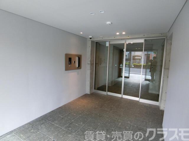 2/4 エントランス