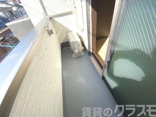 16/25 バルコニー