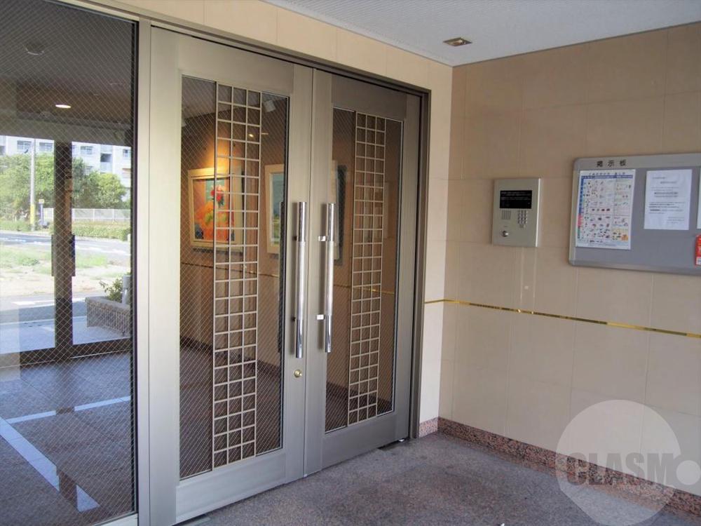 22/30 エントランス