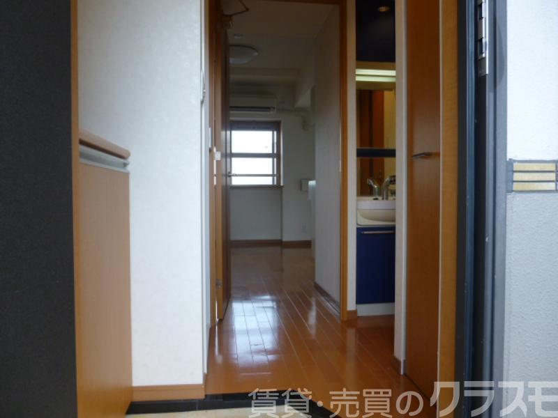 14/30 玄関