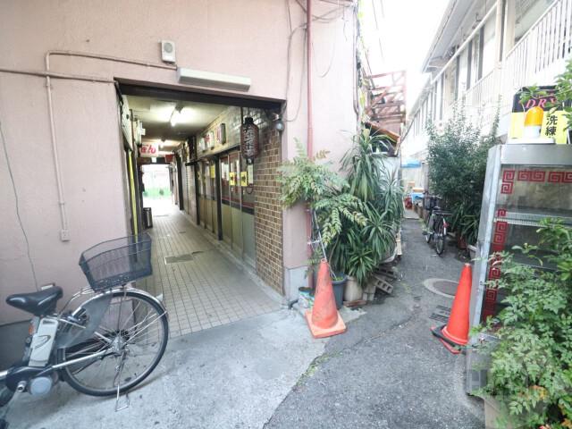 22/30 エントランス