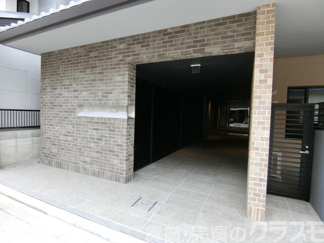 29/30 エントランス