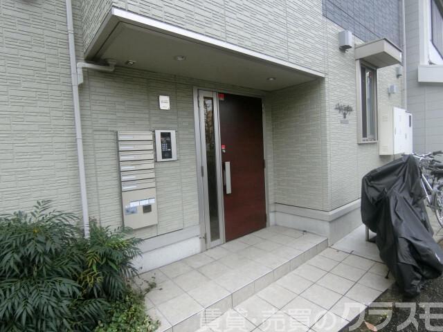 28/30 エントランス