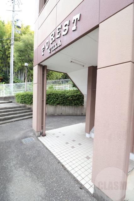 22/30 エントランス