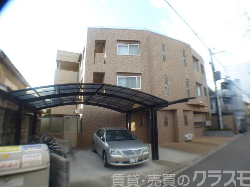 30/30 エントランス