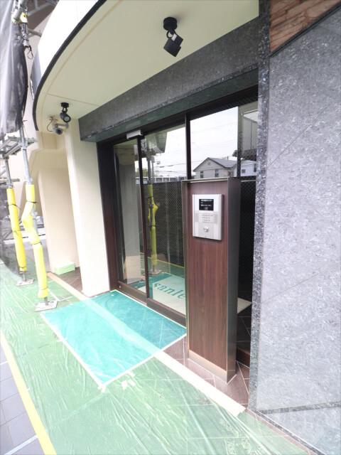 14/22 エントランス