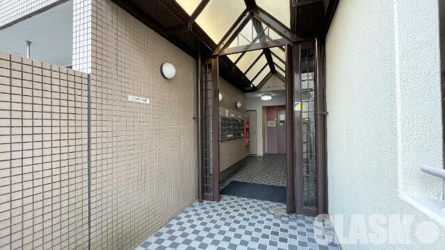 2/3 エントランス