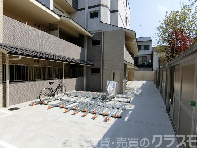 3/3 駐車場