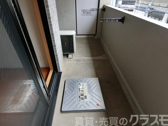 23/30 バルコニー