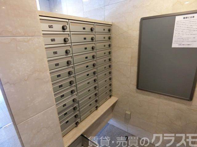 28/30 エントランス