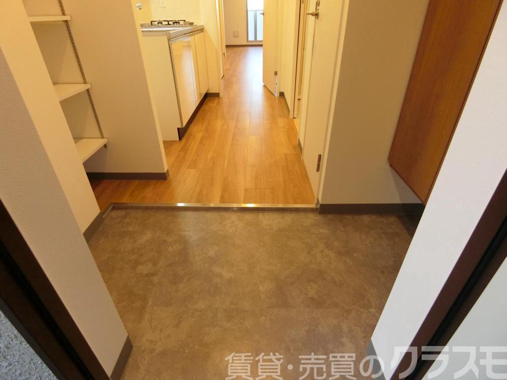14/30 玄関