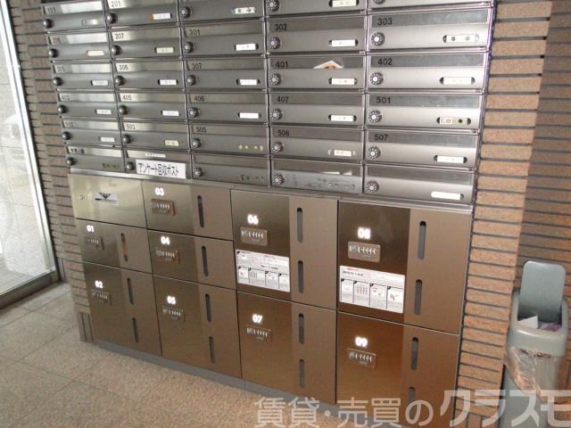 28/30 エントランス