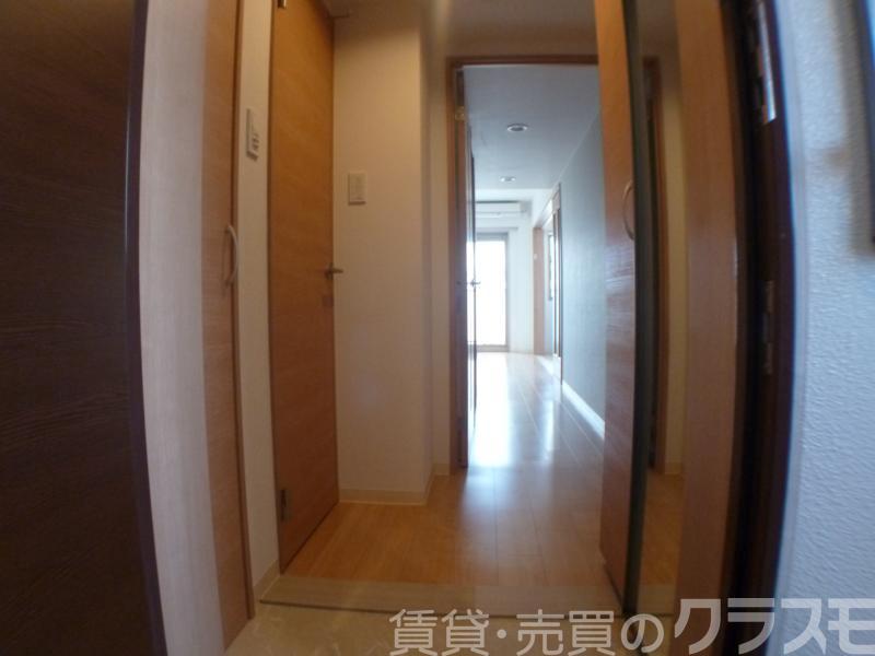 17/30 玄関