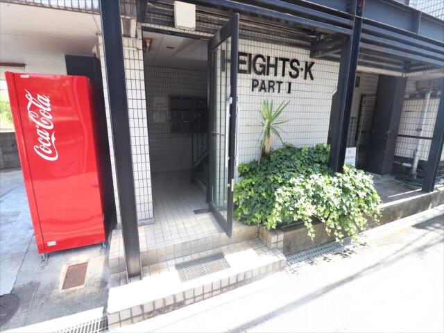 22/30 エントランス