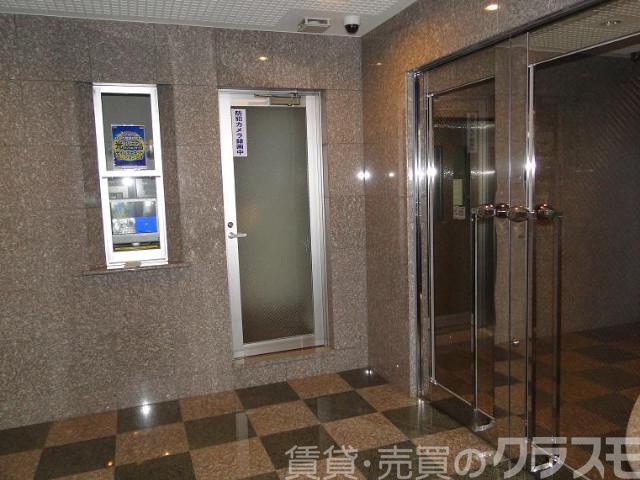 2/2 エントランス