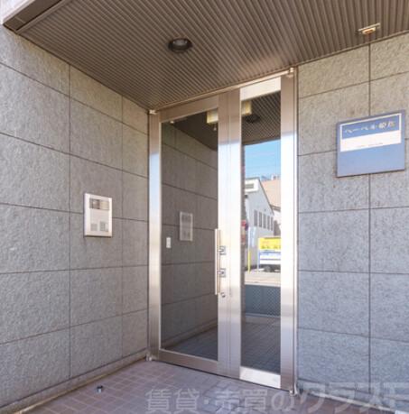 19/26 エントランス