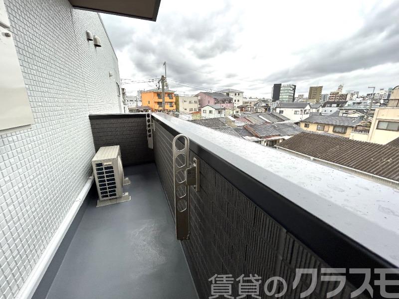 17/26 バルコニー