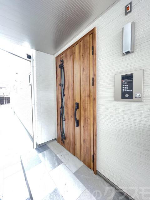 14/25 エントランス