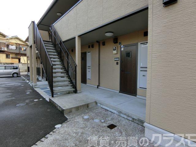 28/30 エントランス