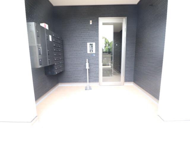 22/29 エントランス