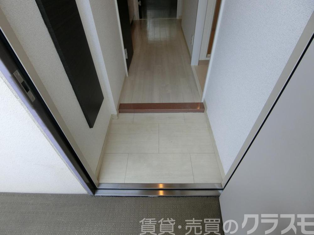 18/30 玄関