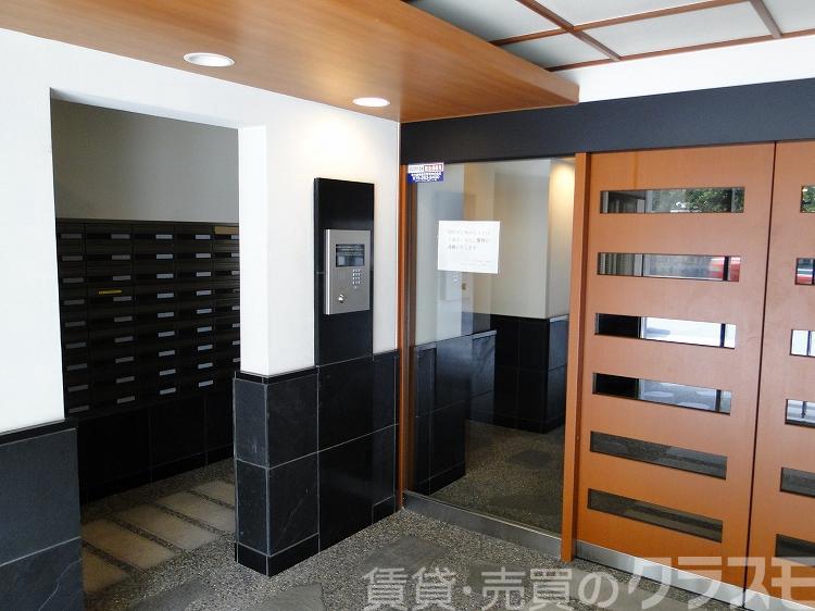 2/4 エントランス