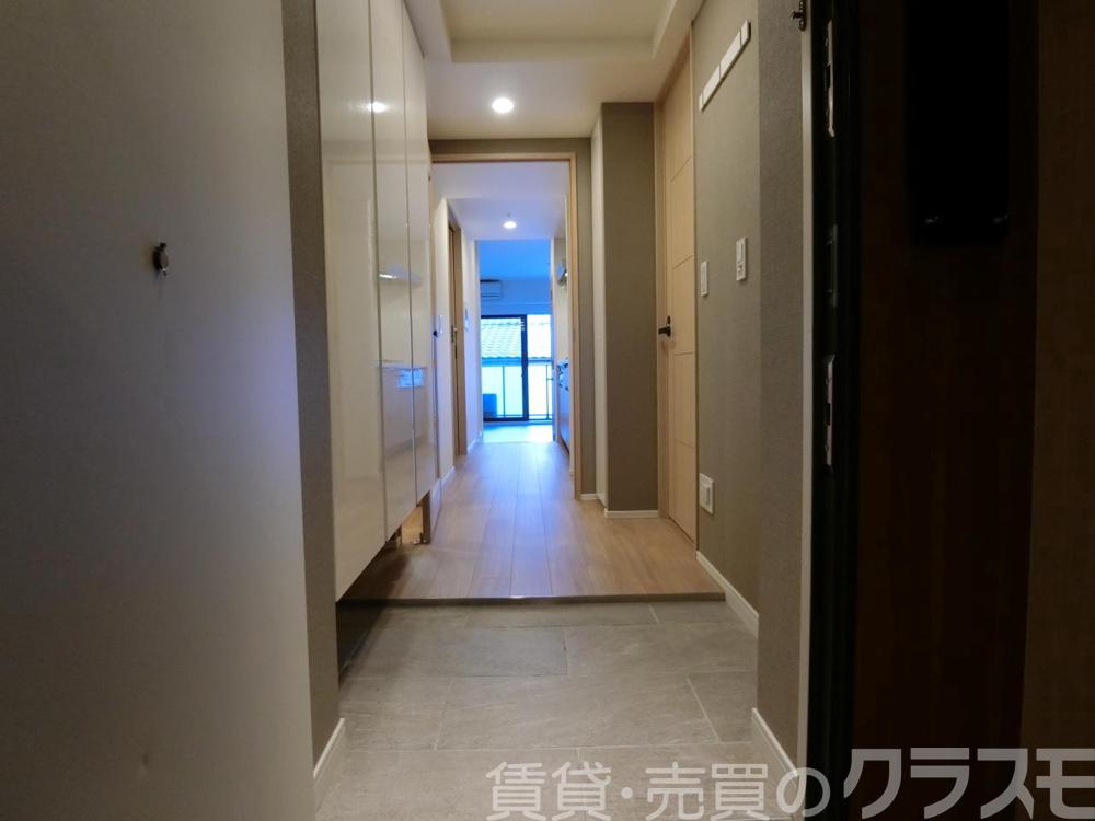 14/30 玄関