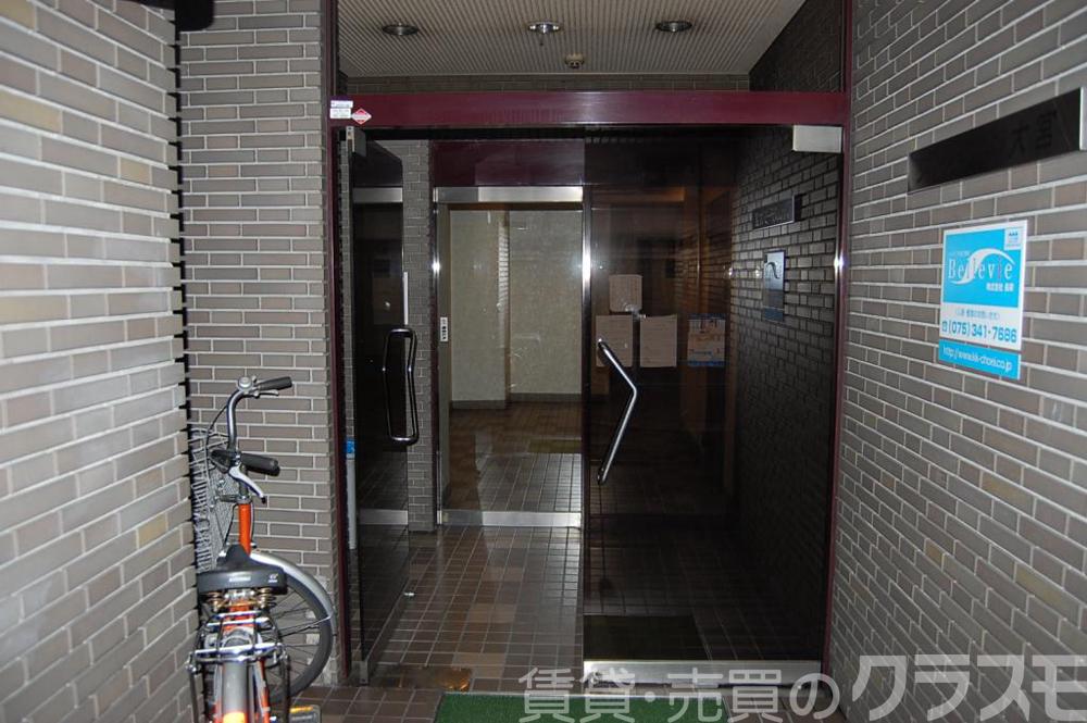 2/3 エントランス